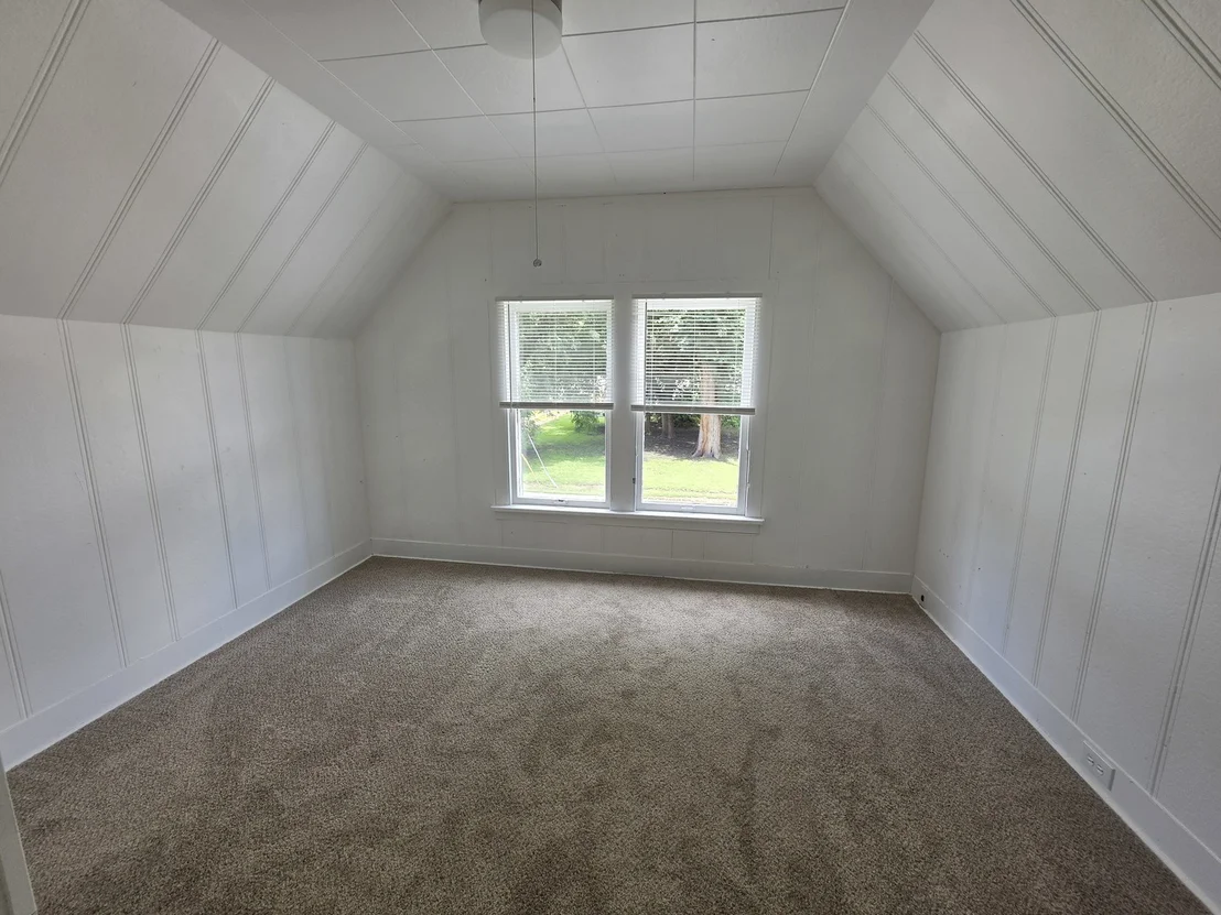Photo of 907 Retz Drive