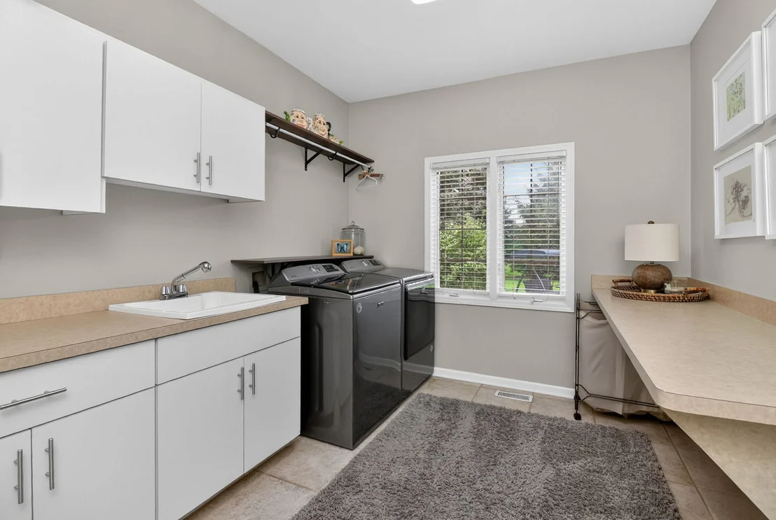 Photo of 1376 Chapman Drive
