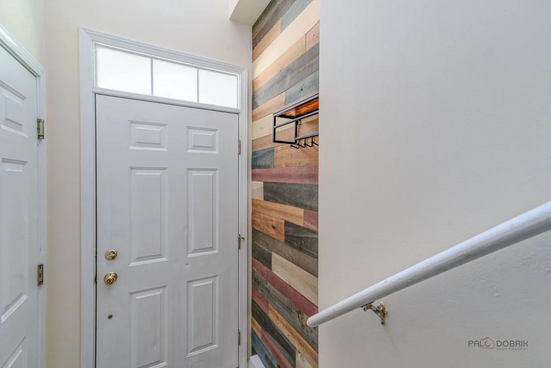 Photo of 1002 Kensington Drive