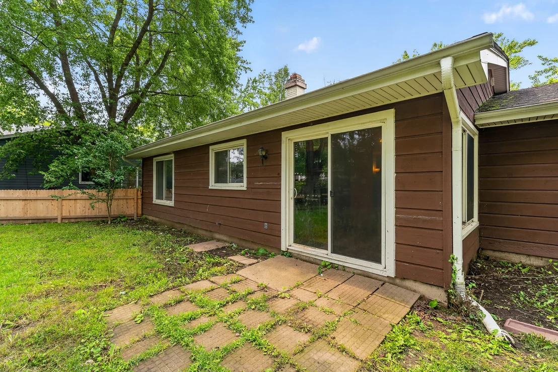 Photo of 140 Tamarack Drive