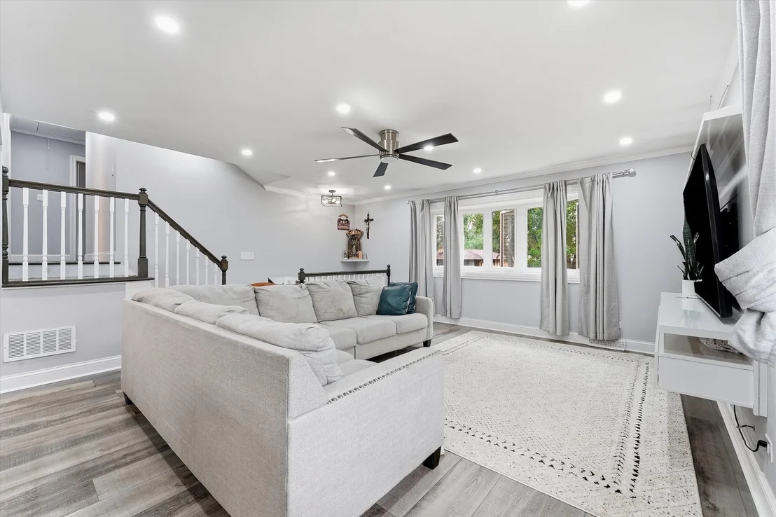 Photo of 574 W Millers Road