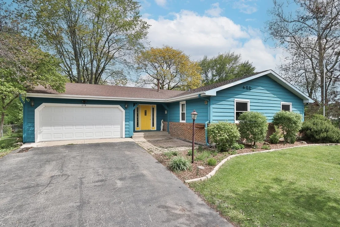 Photo of 218 E Nerge Road