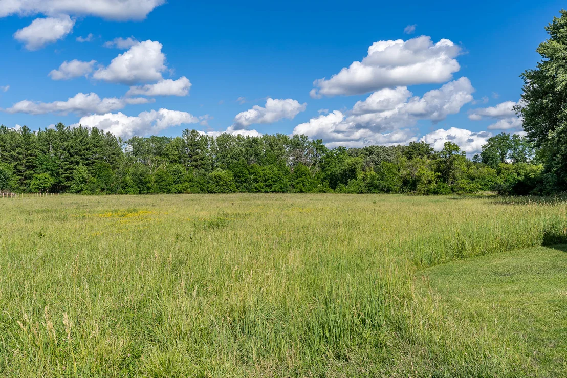 Photo of 7889 Shaw Road