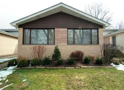 Photo of 431 DEWEY Avenue