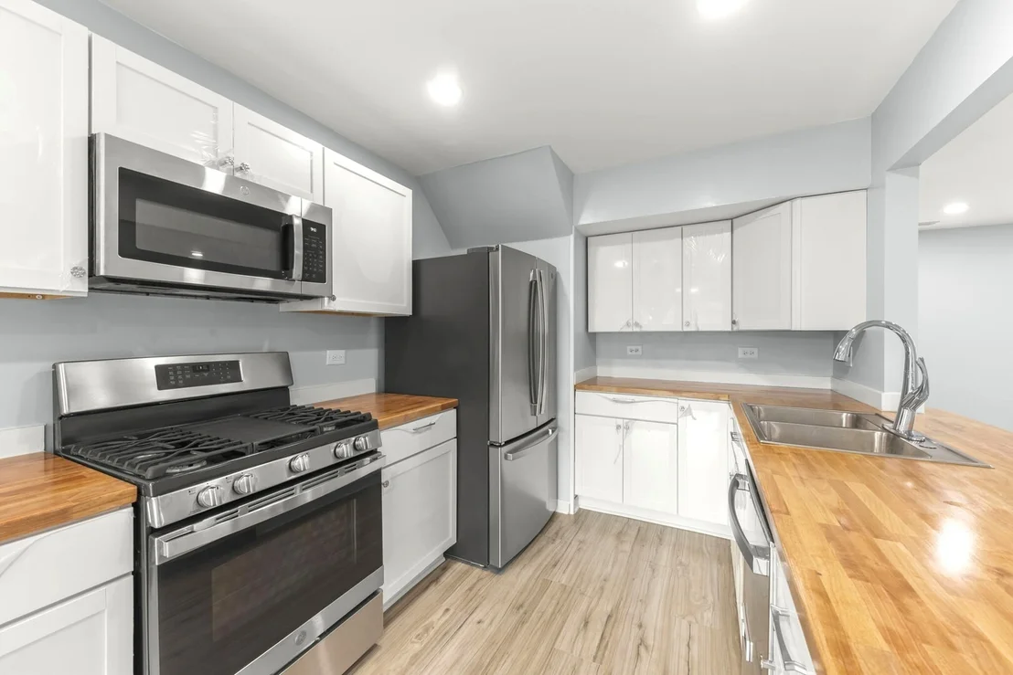 Photo of 1010 Symphony Drive