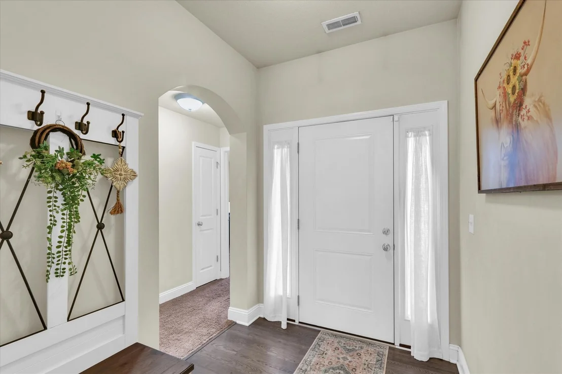 Photo of 407 Bardeen Lane