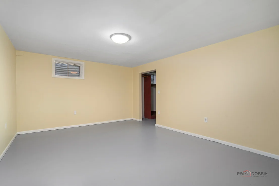Photo of 807 Burris Avenue