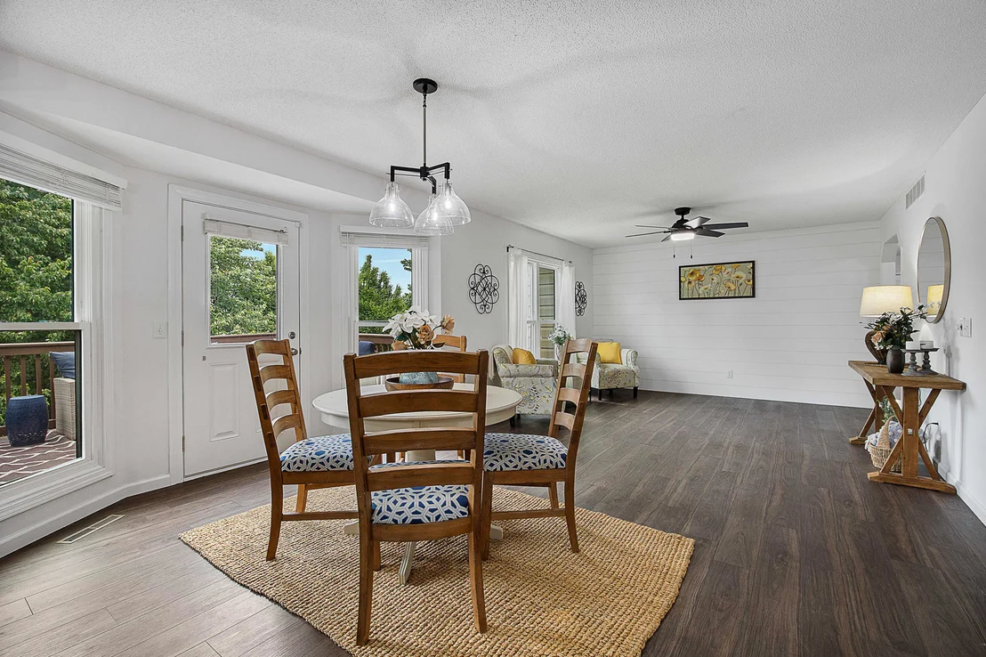 Photo of 1202 Kenneth Drive