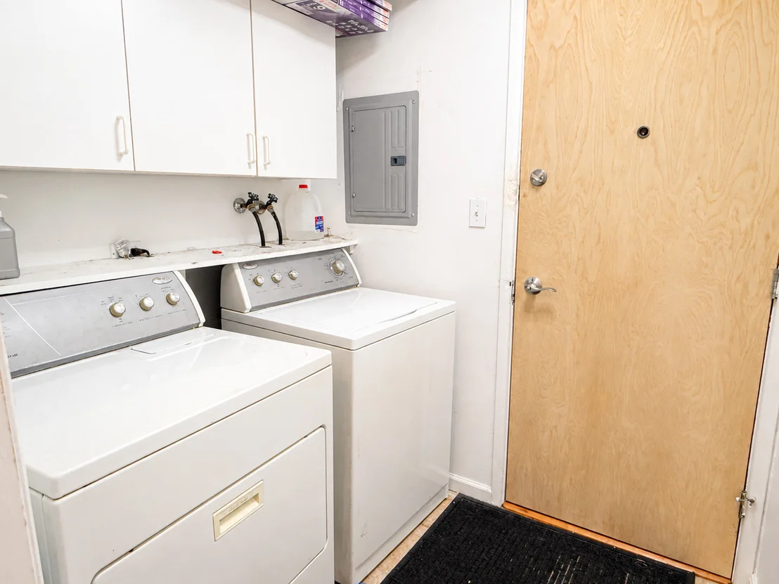 Photo of Unit C at 1755 Robin Lane