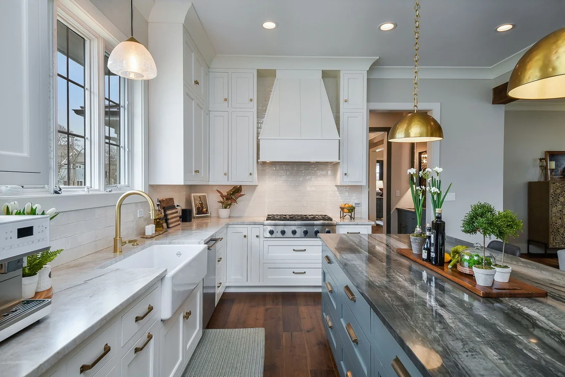 Photo of 618 N Wheaton Avenue
