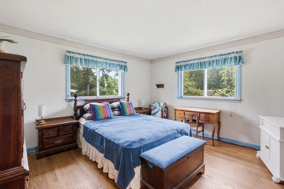 Photo of 1103 Kenton Road