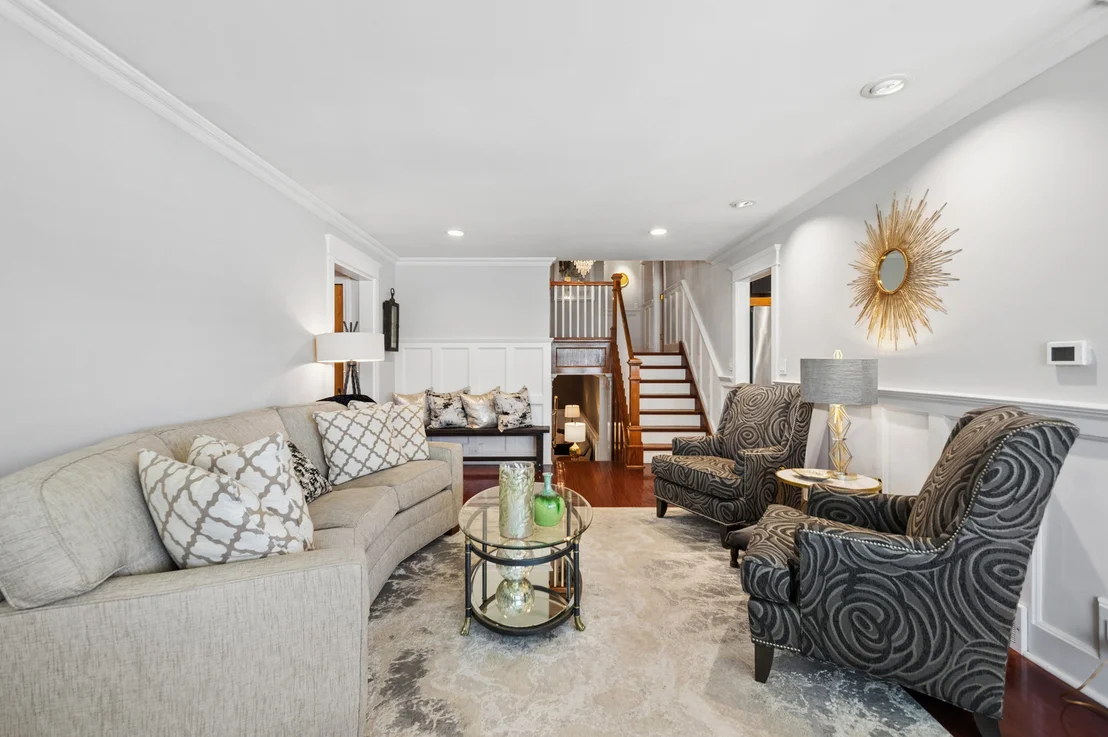 Photo of 576 Bedford Lane