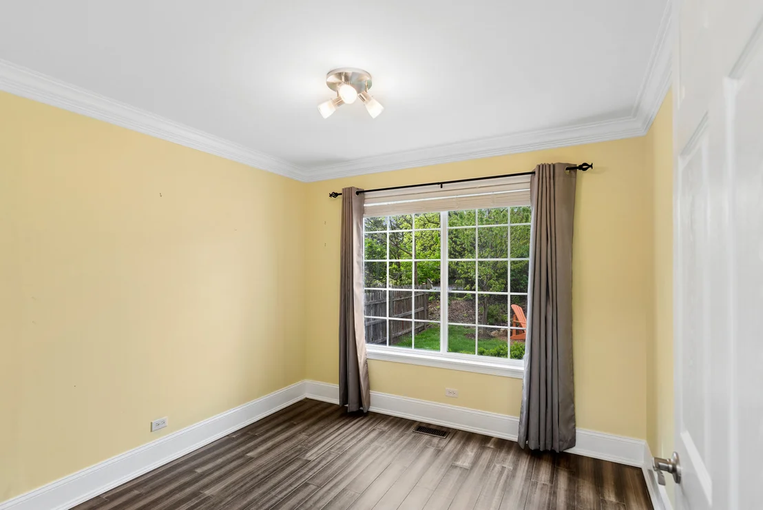 Photo of 955 Blackburn Drive