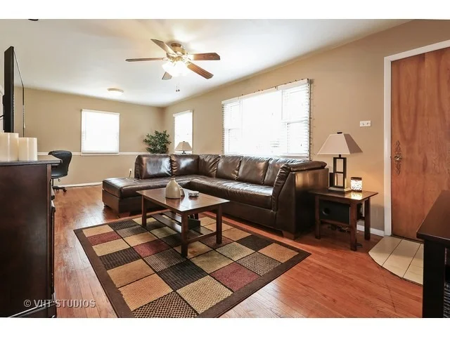 Photo of 877 S Wolf Road