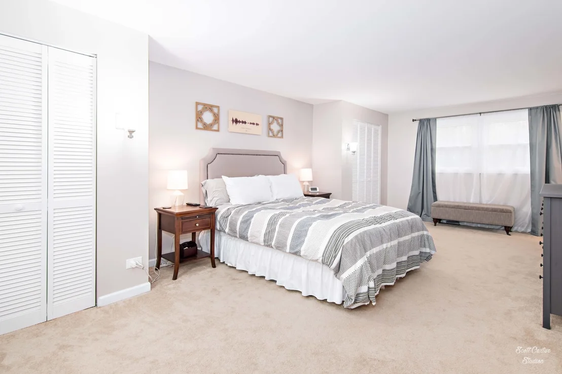 Photo of 920 Gregory Lane