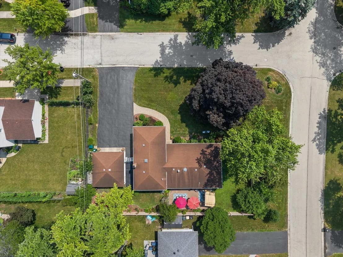 Photo of 1041 Longmeadow Drive
