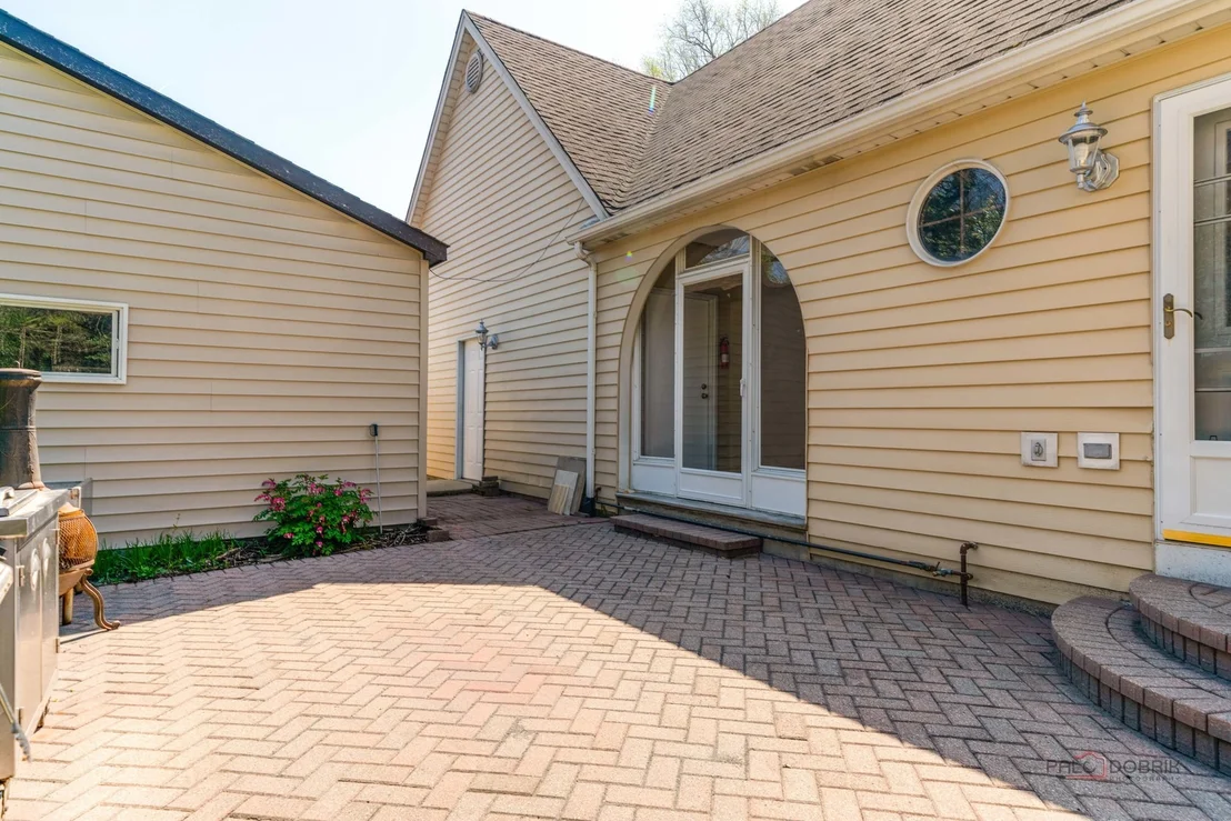 Photo of 807 Burris Avenue