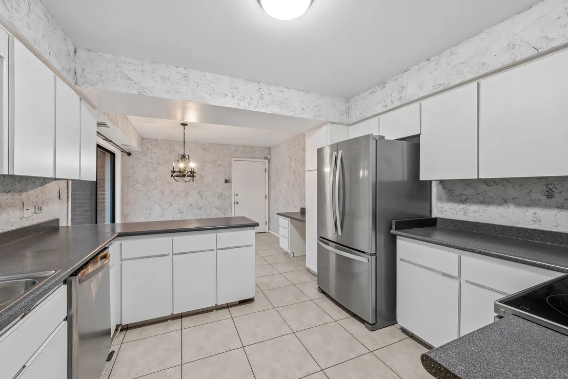 Photo of 628 Calais Circle