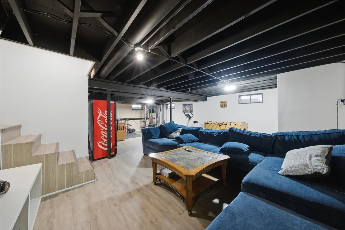 Photo of 2437 Grape Street
