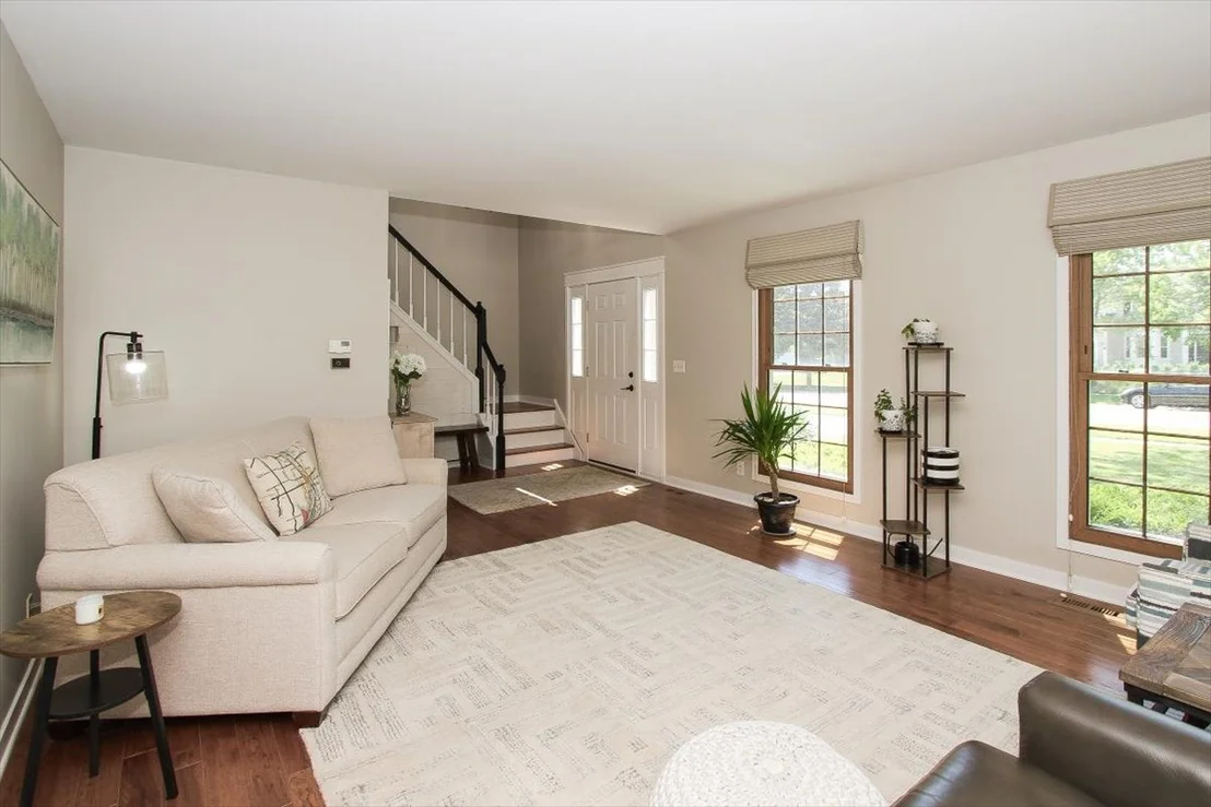 Photo of 1179 Hanover Drive