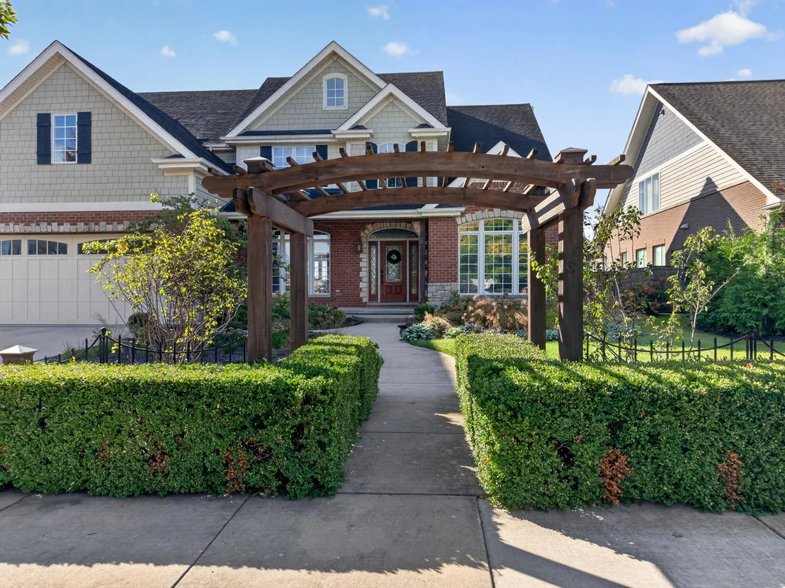 Photo of 25323 W Alison Road