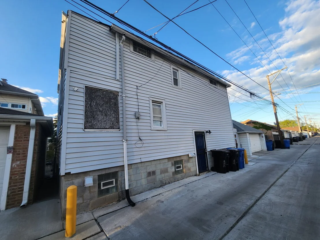 Photo of 4925 W Warwick Avenue