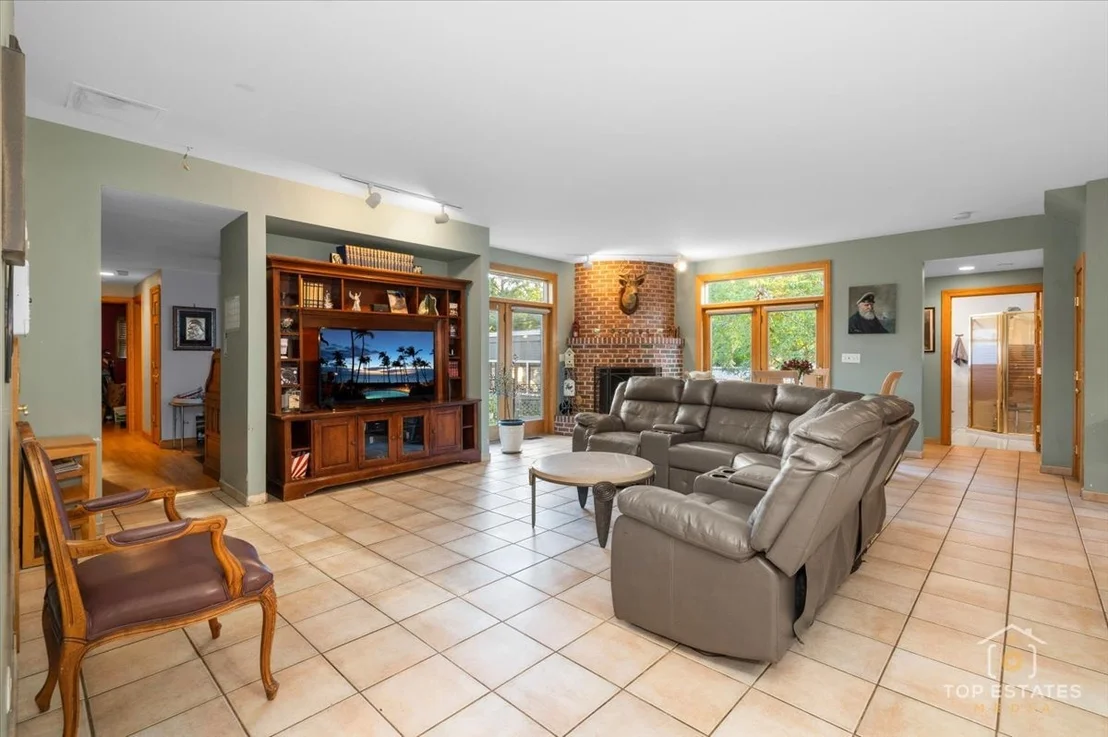 Photo of 2 Marberry Drive