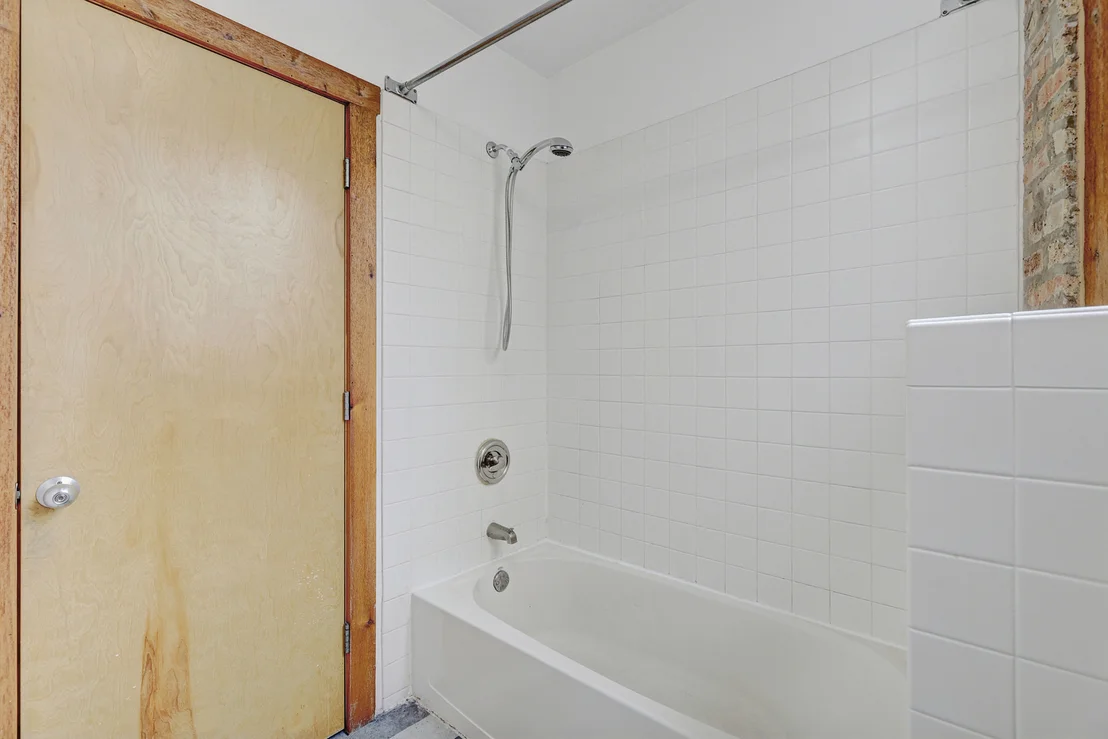 Photo of Unit 2 at 1663 W Pratt Boulevard