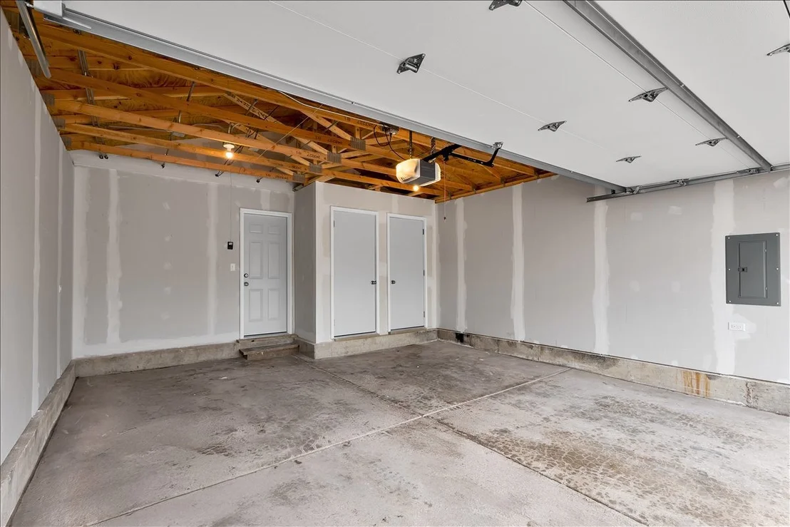 Photo of 984 Four Seasons Boulevard