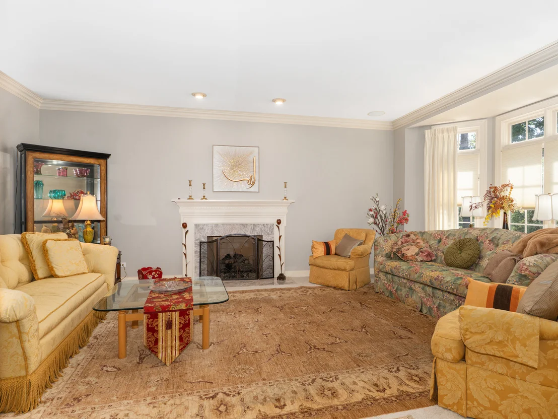 Photo of 818 Fox Glen Drive