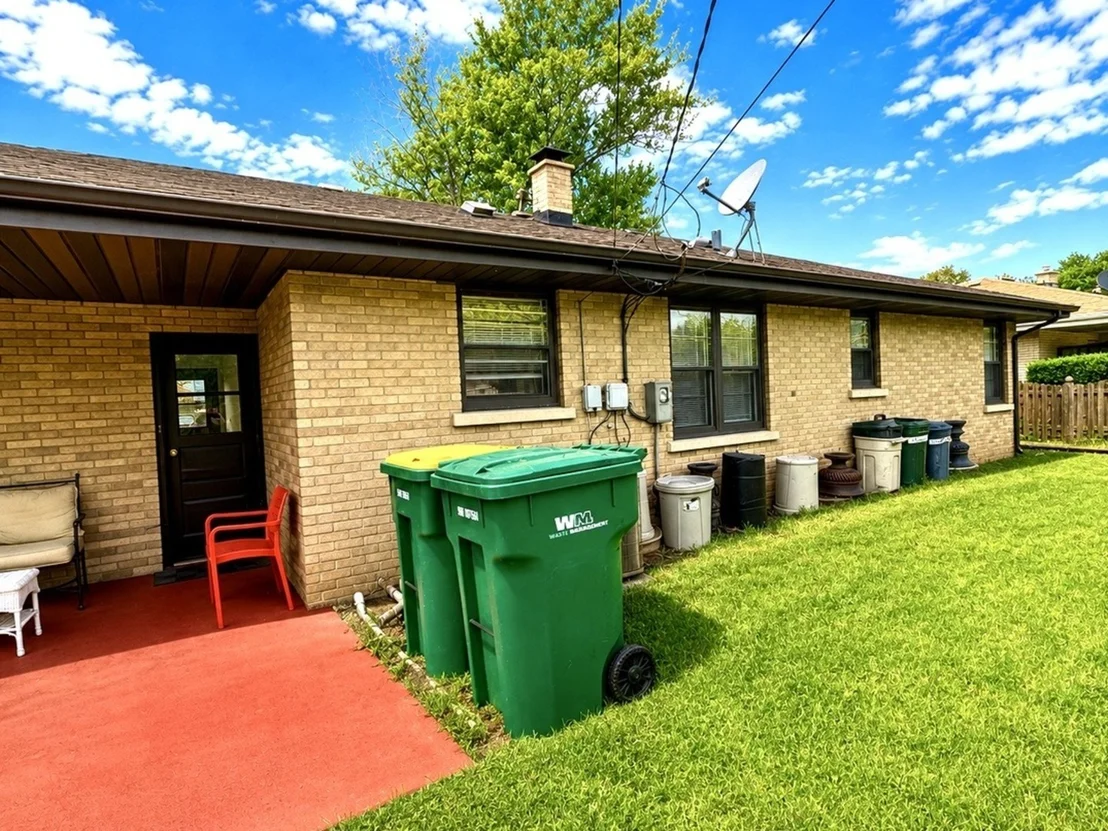 Photo of 900 Westminster Road