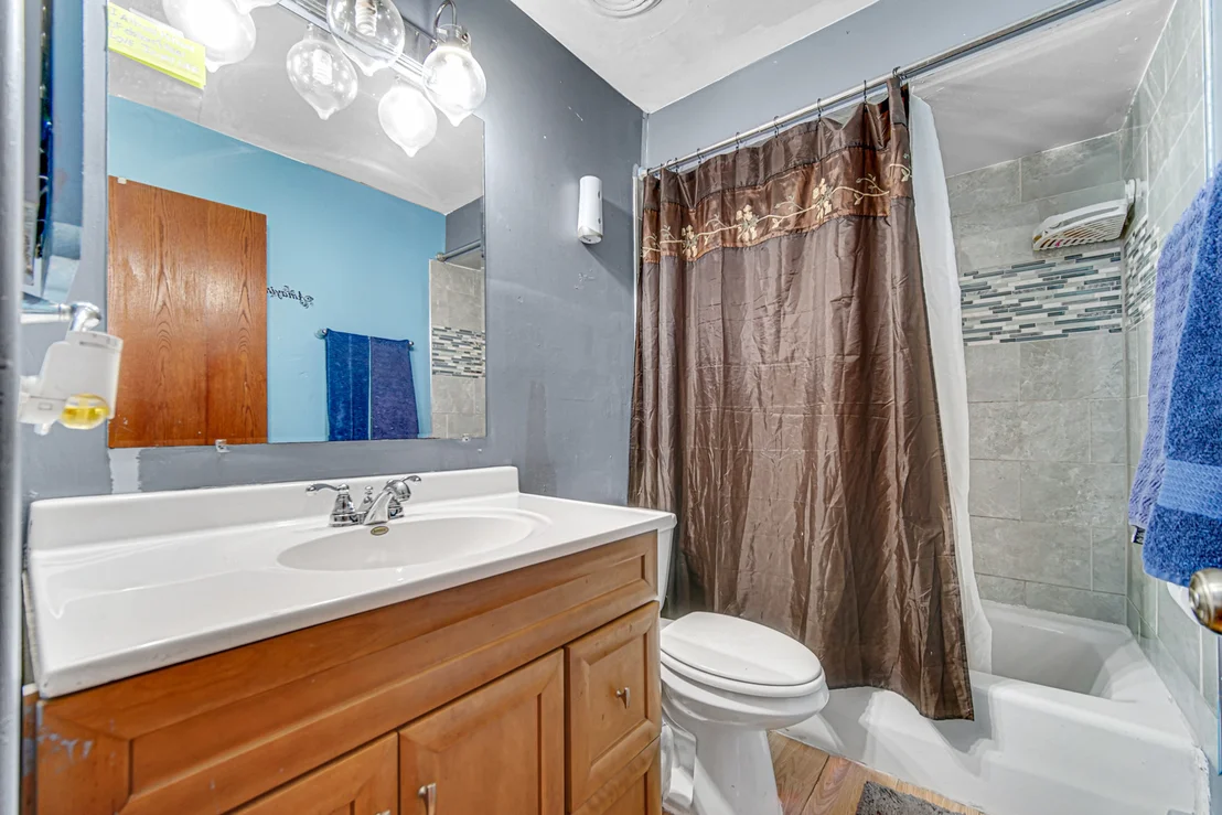 Photo of Unit 7 at 903 Elder Road