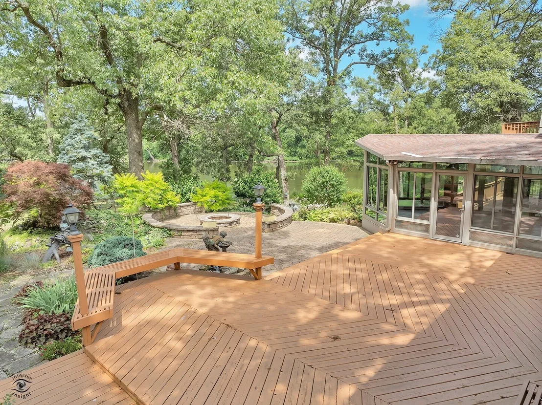 Photo of 864 Ash Drive
