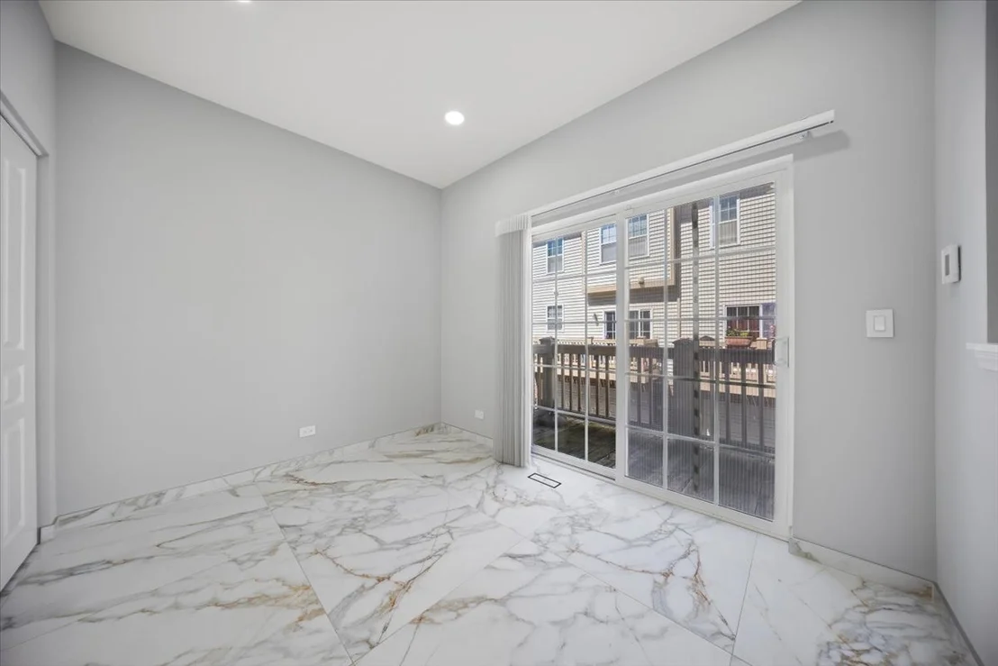Photo of 1244 Evergreen Avenue