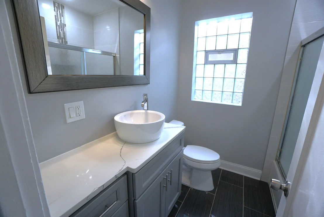 Photo of 5249 Hoffman Street