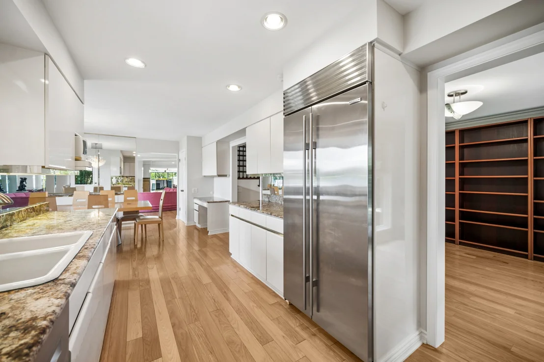 Photo of 2036 Valley Lo Lane