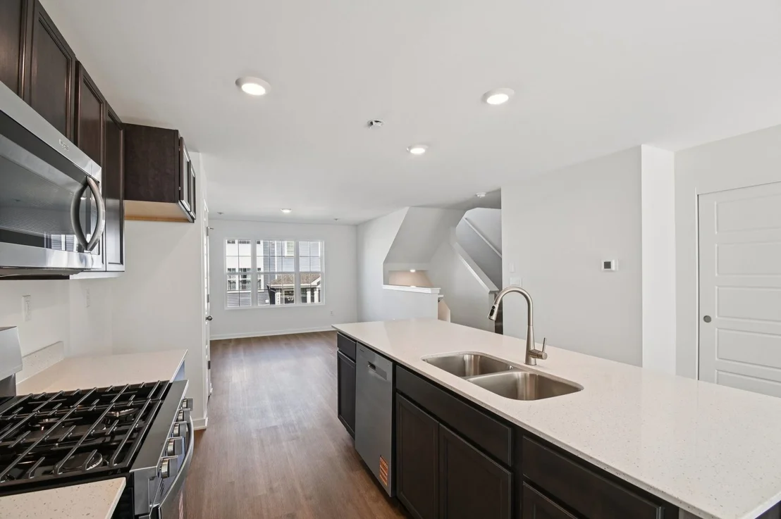 Photo of 1299 Foxglove Drive
