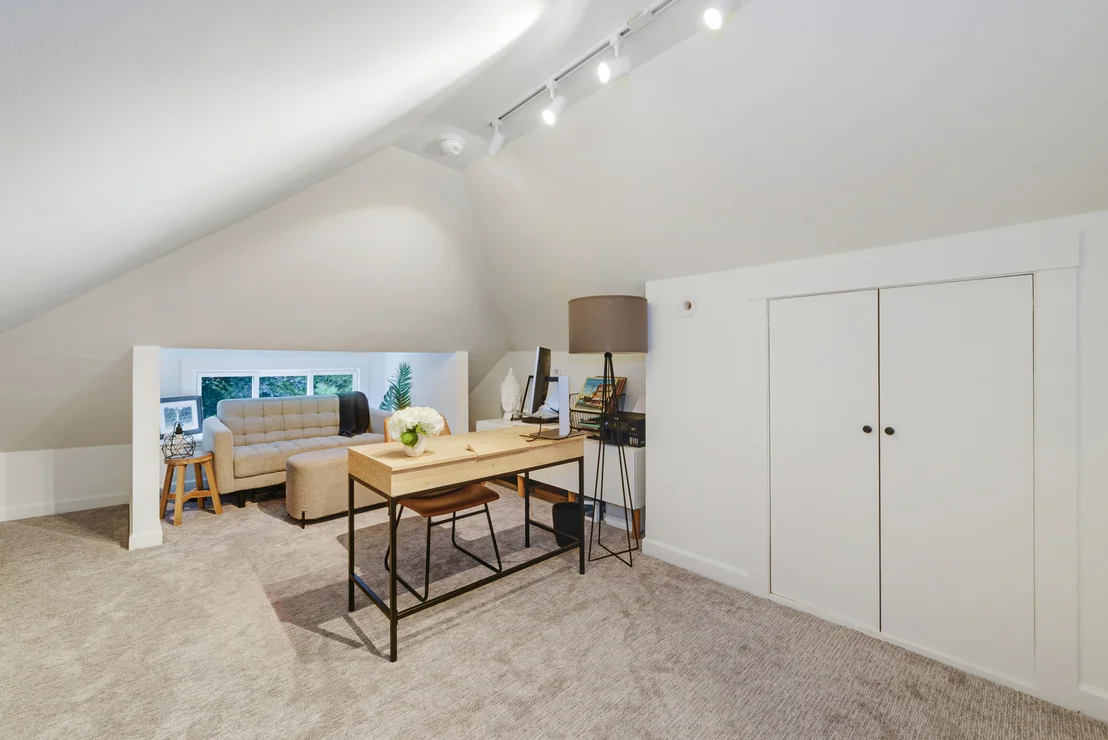 Photo of 840 Park Avenue