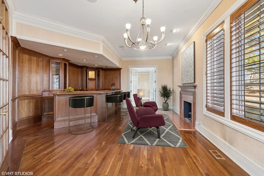 Photo of 560 Oak Knoll Road
