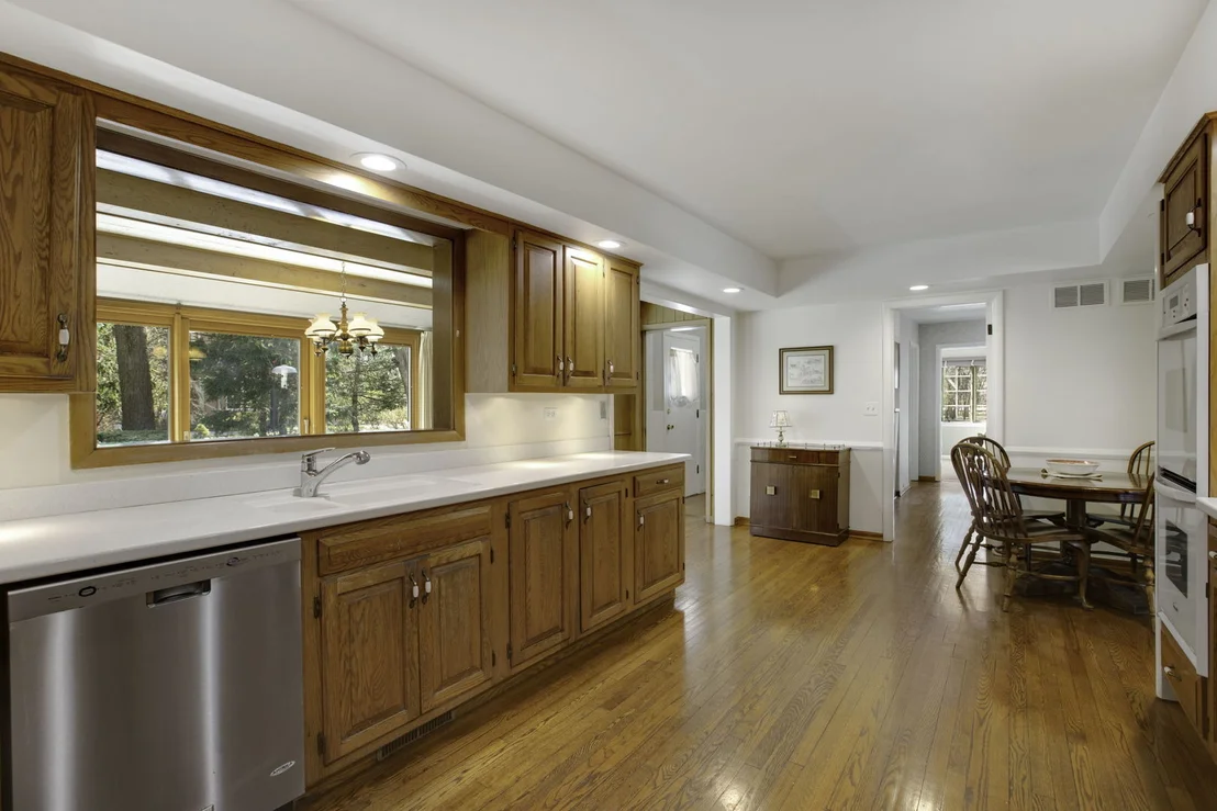 Photo of 835 Timberline Drive
