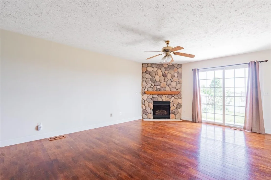 Photo of 1907 Marina Drive