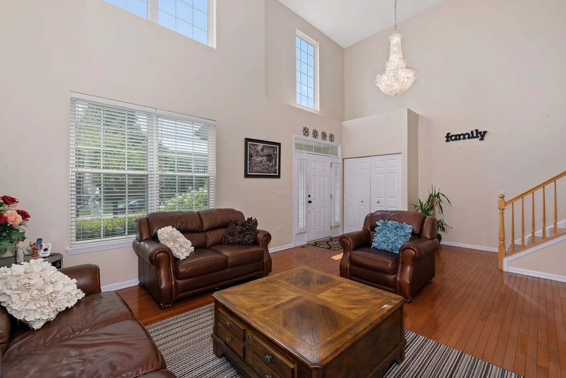 Photo of 768 Brompton Lane