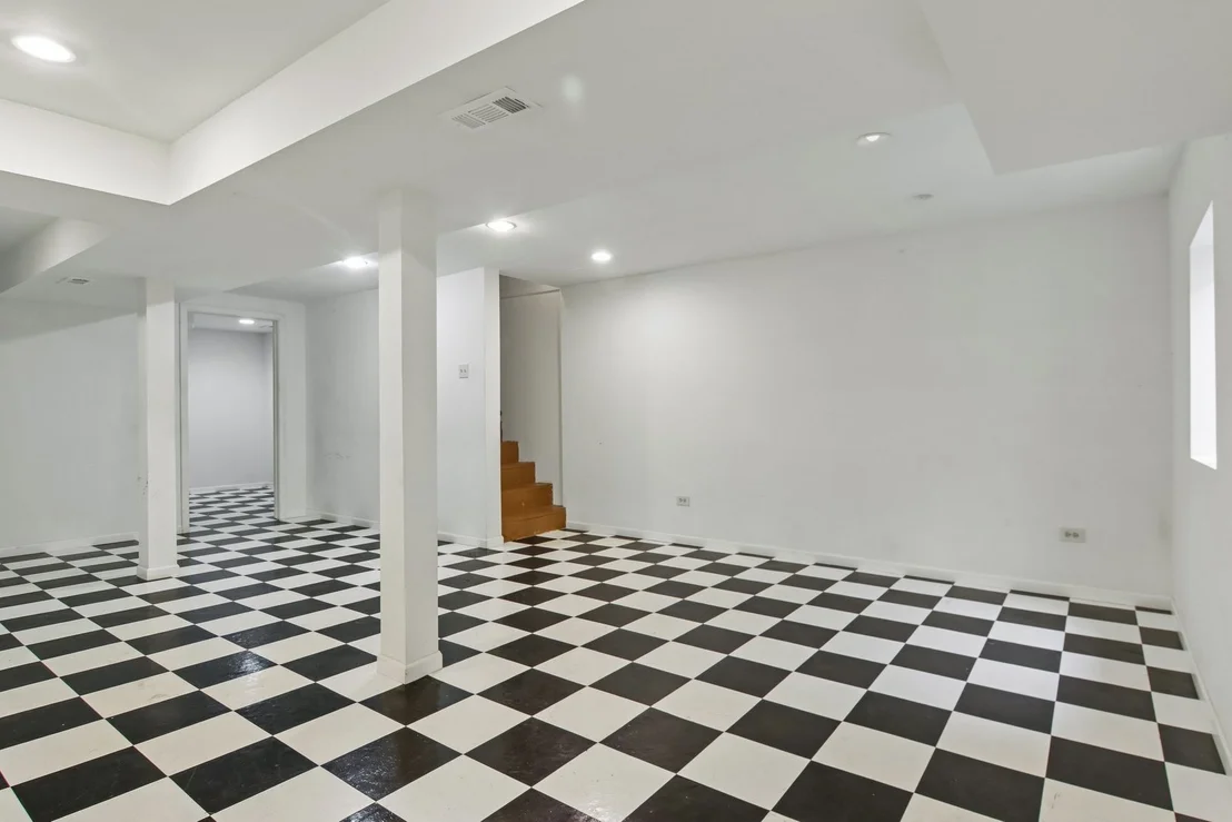 Photo of 373 GOSHAWK Lane