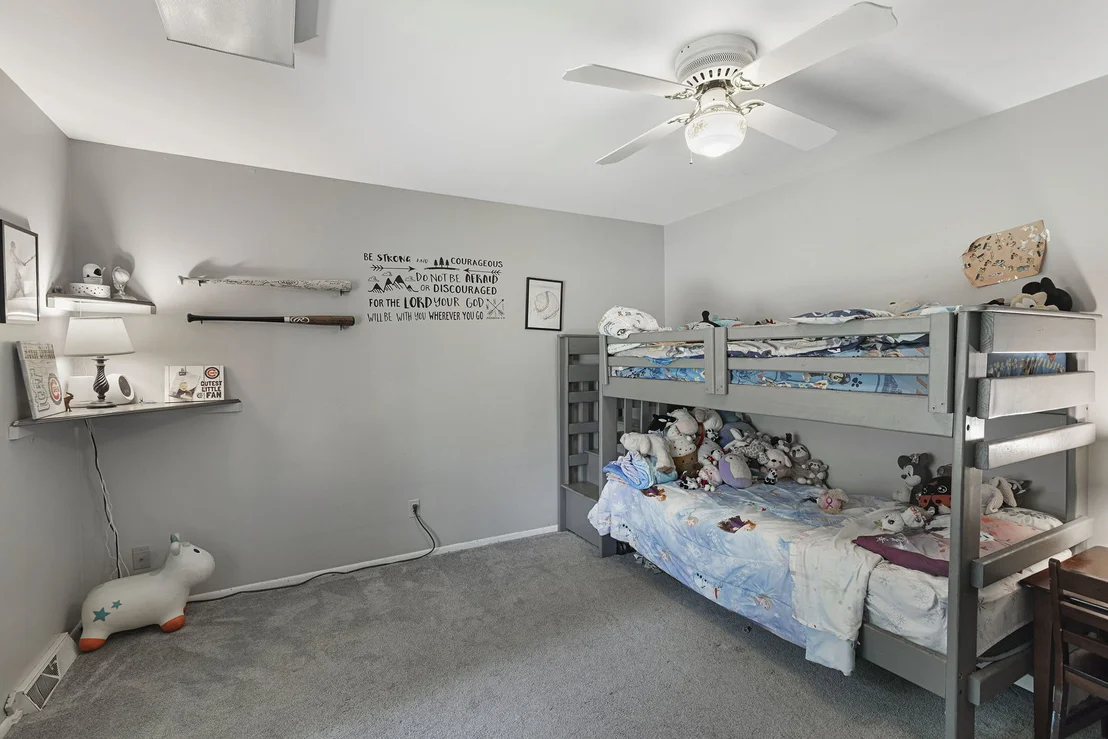 Photo of 824 Royal Drive