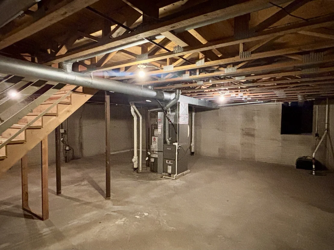 Photo of 2580 Westminster Lane