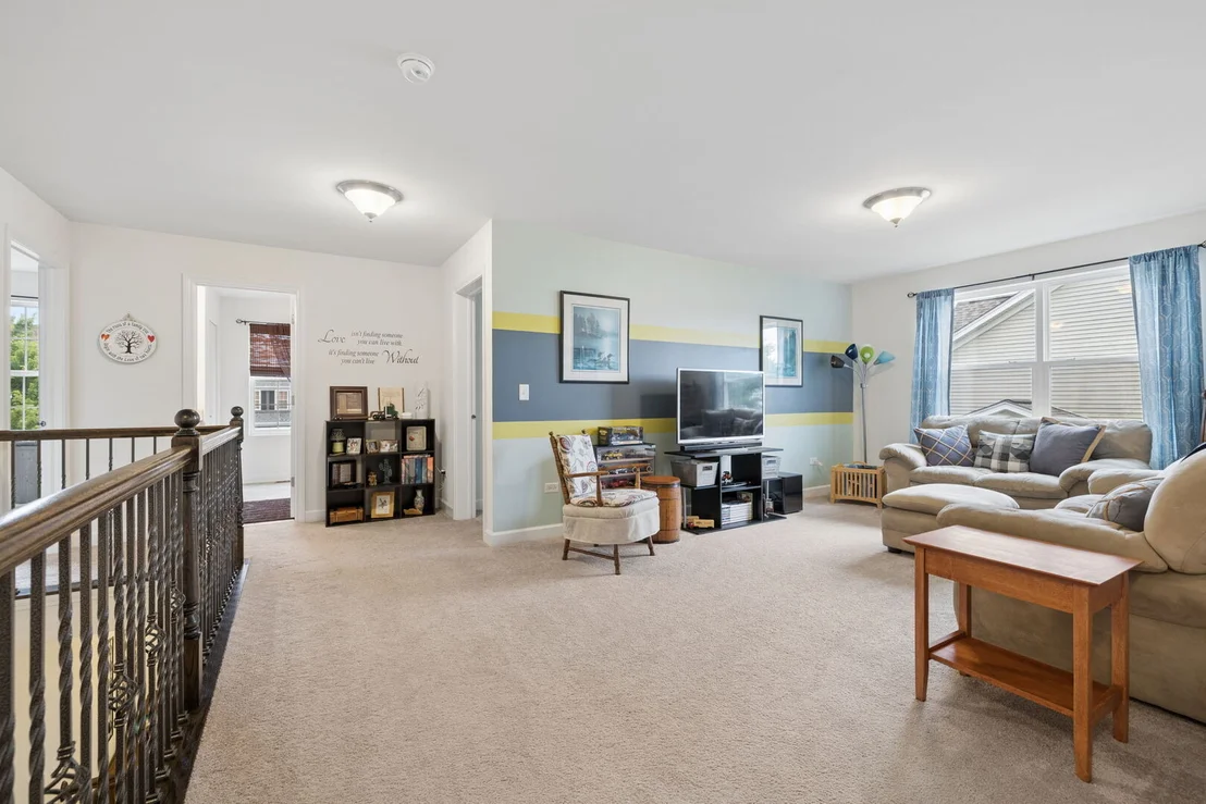 Photo of 903 Foxview Drive