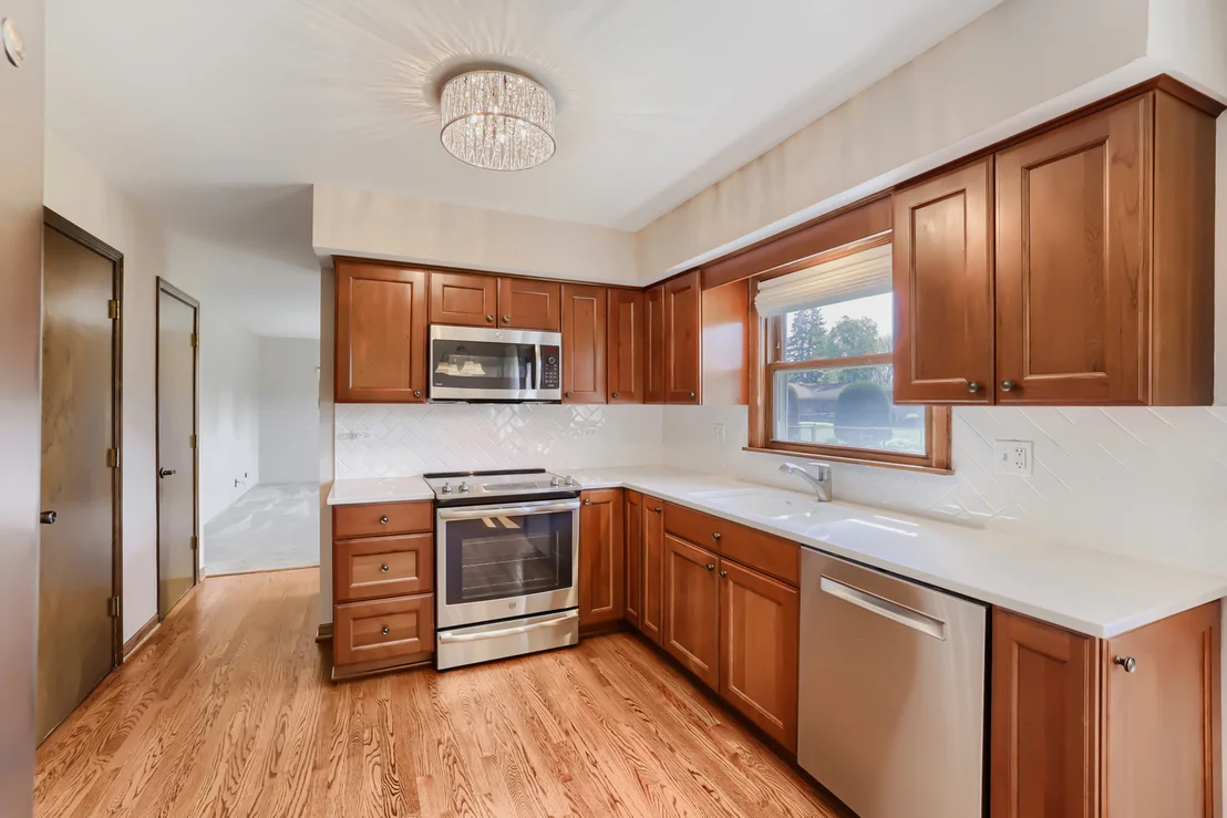 Photo of 1111 W Ash Drive