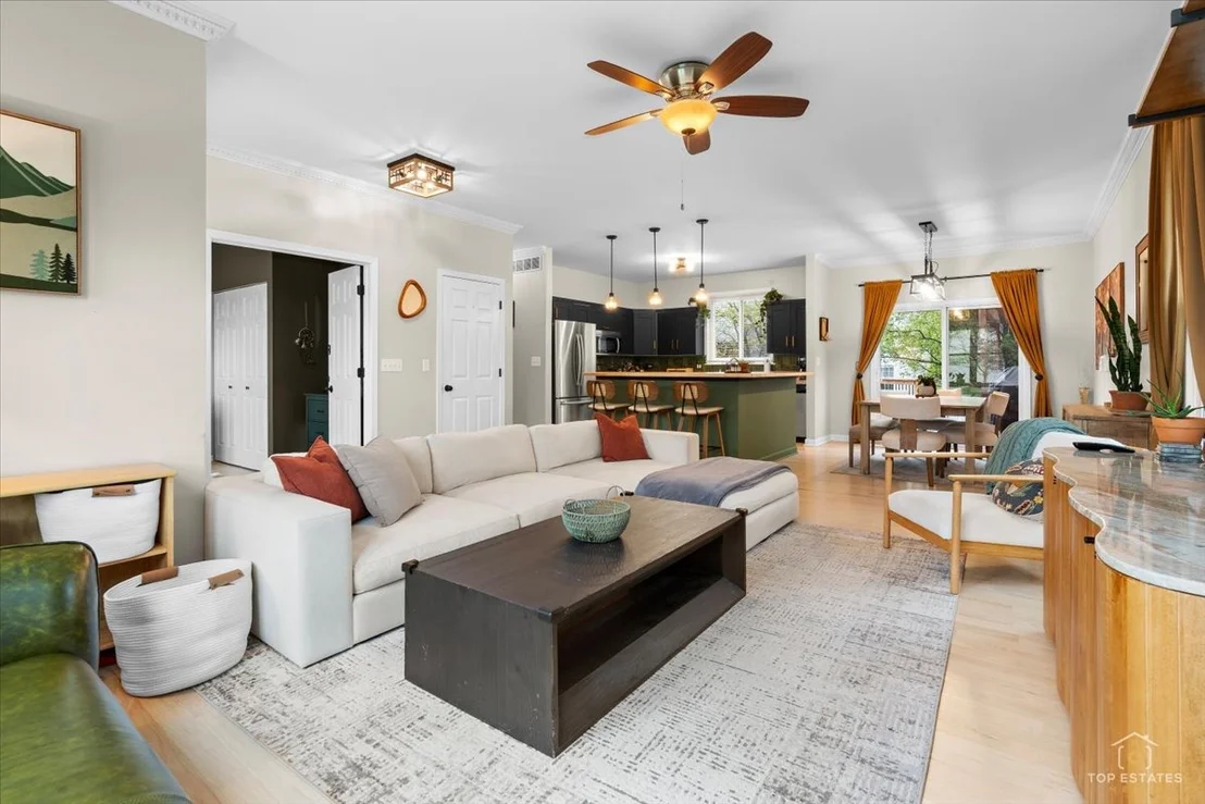 Photo of 875 RED CLOVER Drive