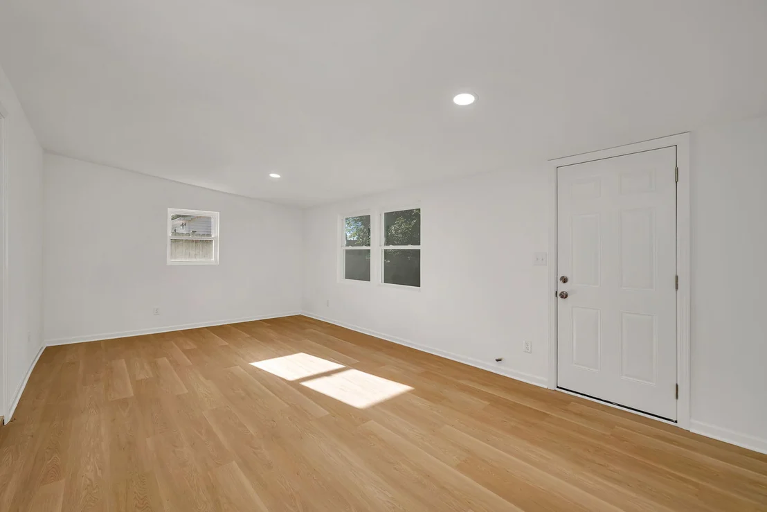 Photo of 403 W James Street