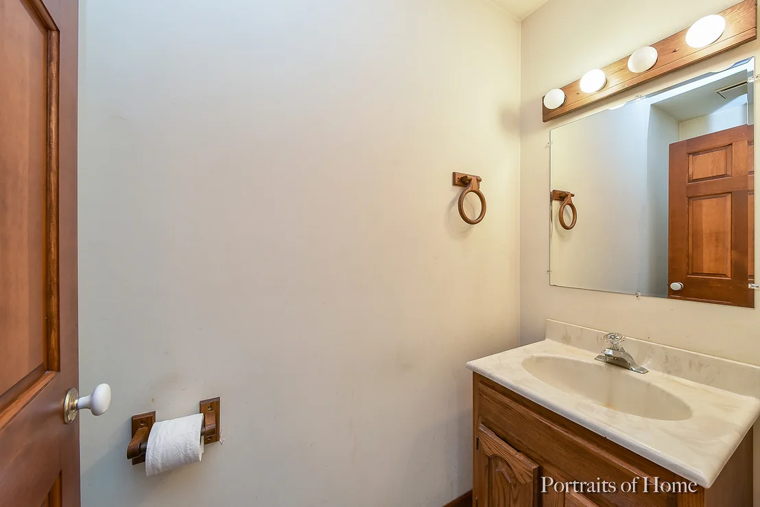 Photo of 2N440 Landrose Lane
